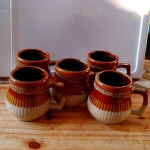 Set of 5 drip mugs